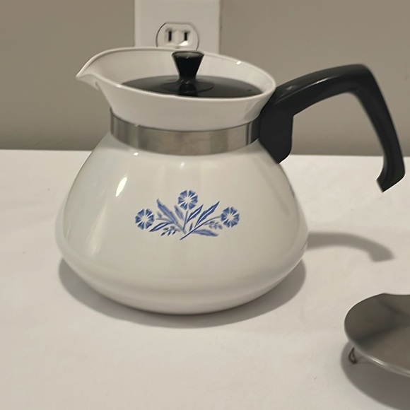 Vintage Corningware Blue-Cornflower pattern tea pot EUC!! - Picture 3 of 11